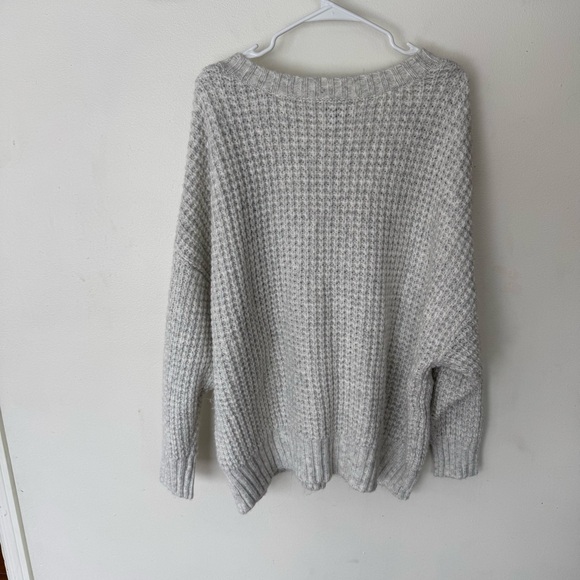 American Eagle grey chunky knit cozy v neck sweater size XL - Picture 8 of 9